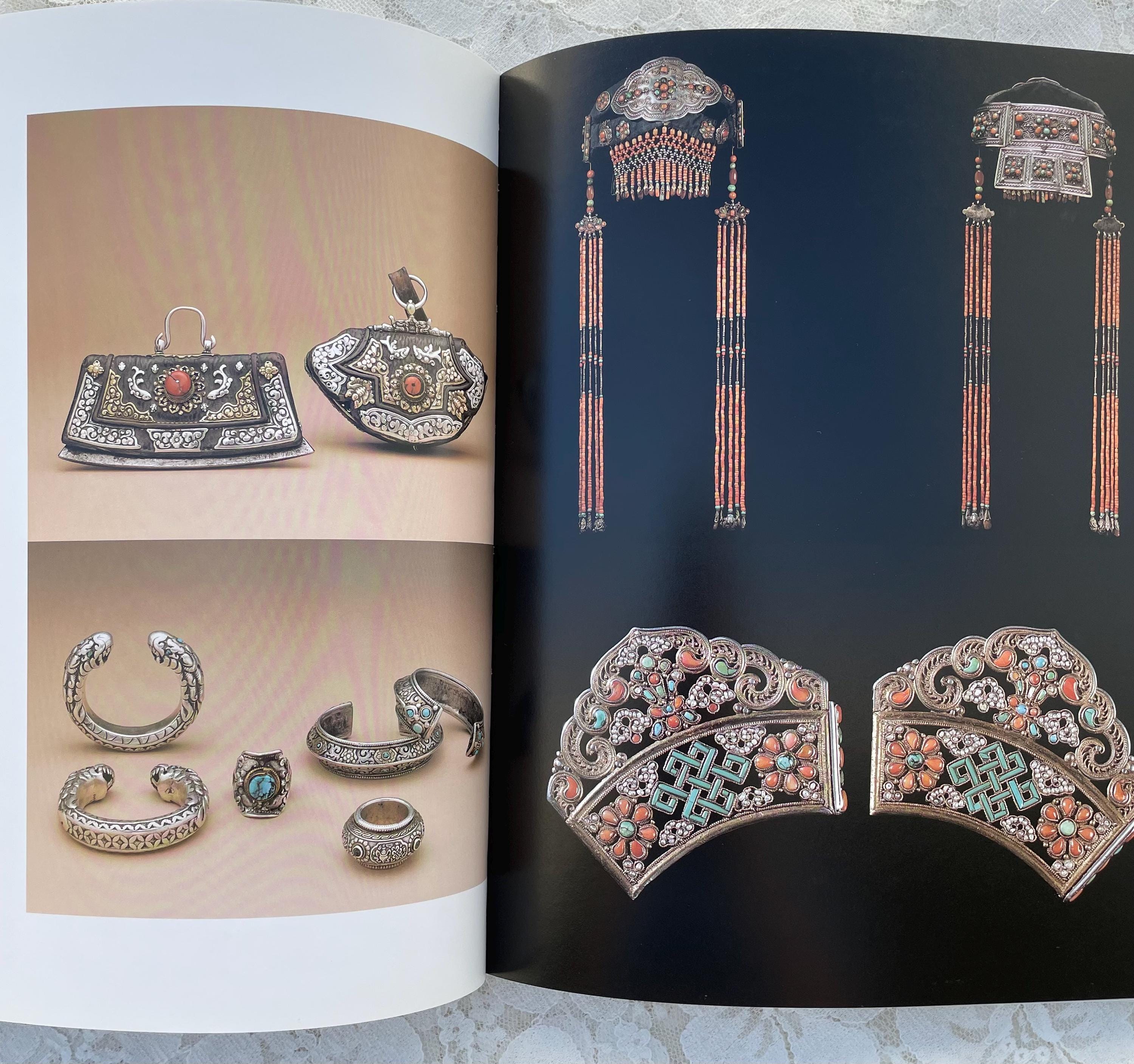 The Splendor of Ethnic Jewelry, Large Illustrated Soft Cover