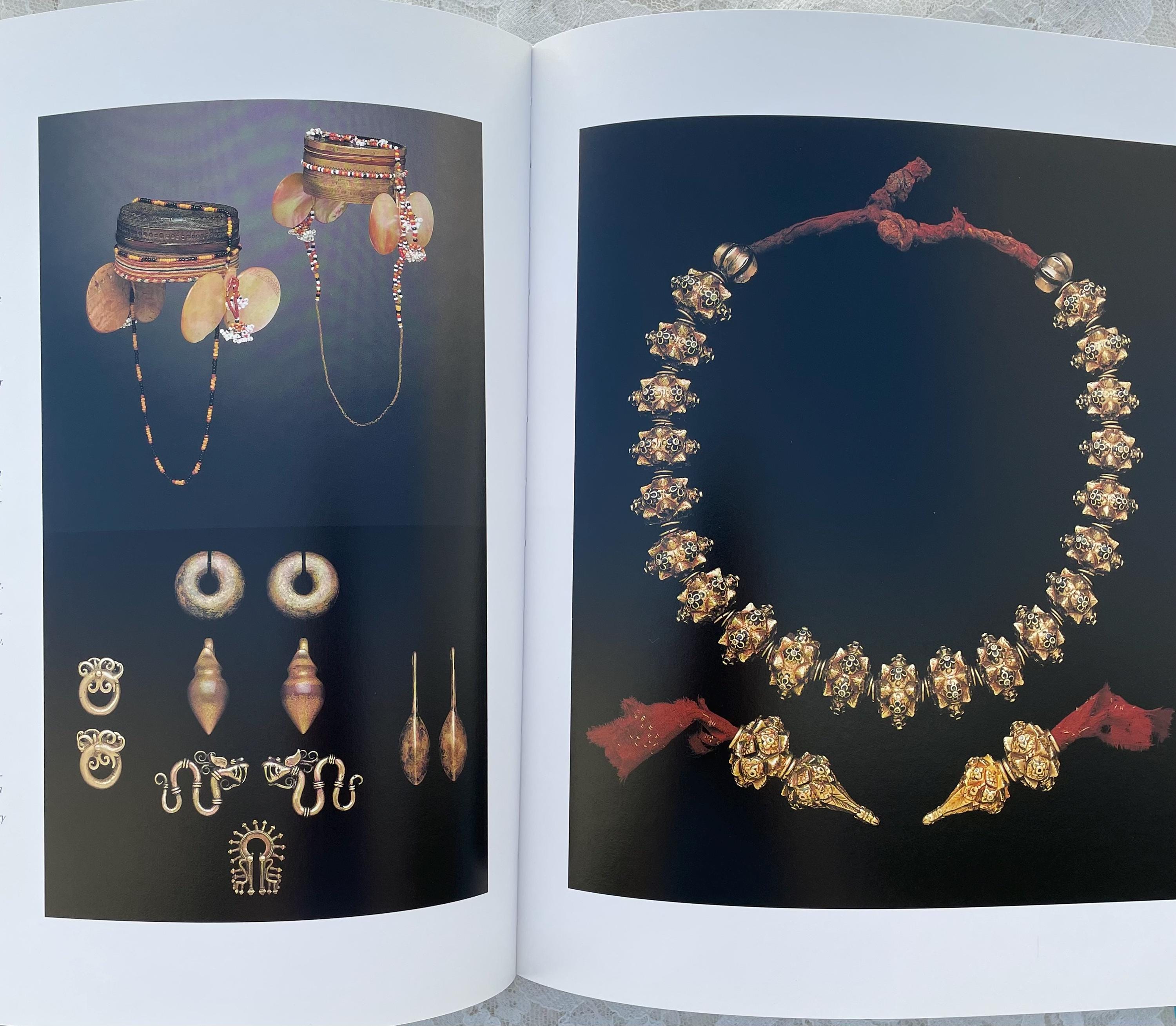The Splendor of Ethnic Jewelry, Large Illustrated Soft Cover