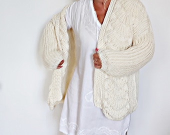 Braided Cardigan in Ecry.