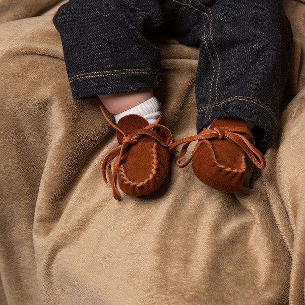 Suede Deerskin leather Baby Moccasins, Preemie Newborn Booties, Rust Brown Infant Slipper Shoes, Toddler, Unique Handmade Baby Shower Gifts
