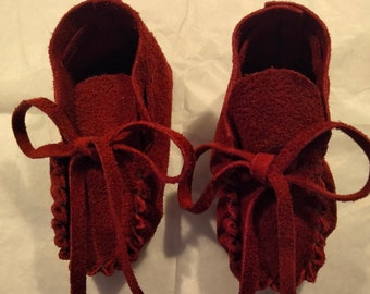 Leather Baby Moccasins, Burgundy Toddler Shoes, Suede Cowhide Slippers,  Newborn Moccs, Infant Booties, Unique Handmade Baby Shower Gift USA