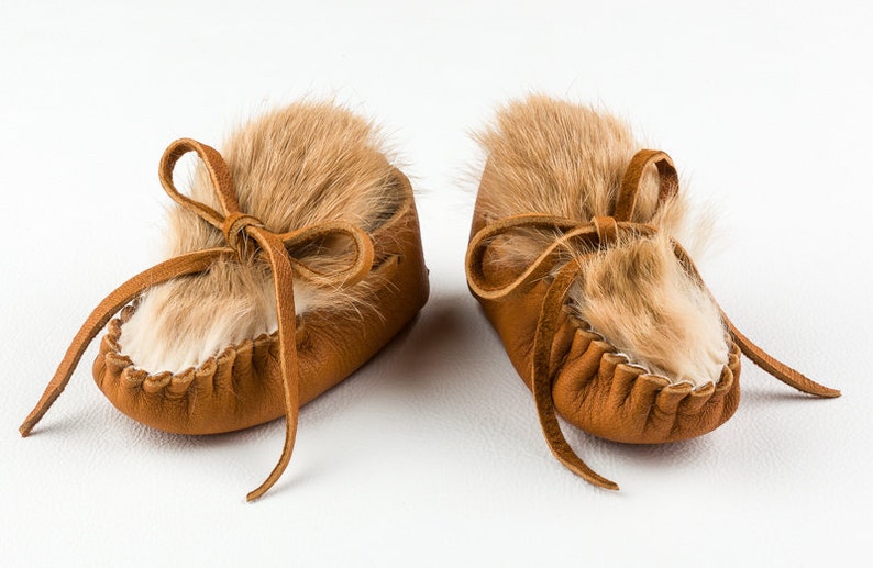 Deerskin Leather Baby Moccasins, Toddler Shoe, Rust Rabbit Fur, Handmade Baby Shower Gift, Preemie Booties, Unique Unisex Newborn Slippers image 4