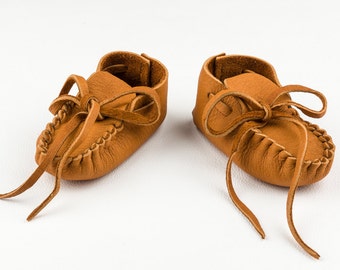 Deerskin Baby Moccasins, Rust Deer Hide, Newborn Slippers, Unique Handmade Baby Shower Gift, Preemie Leather Booties, InfantToddler Shoes