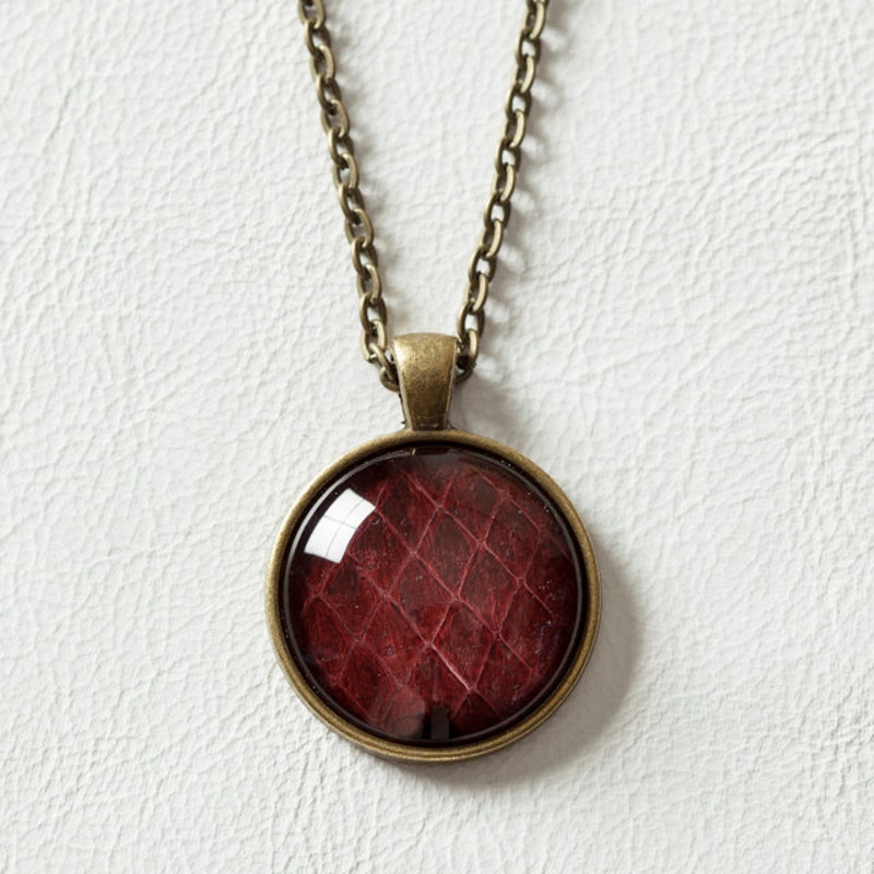 Plain Snakeskin Necklace main image 1
