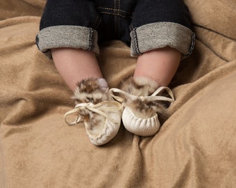 Deerskin Leather Baby Moccasins, Leapard Rabbit Fur Infant Shoes,Newborn Booties, Toddler Slippers, Handmade Baby Shower Gift, Preemie Shoes