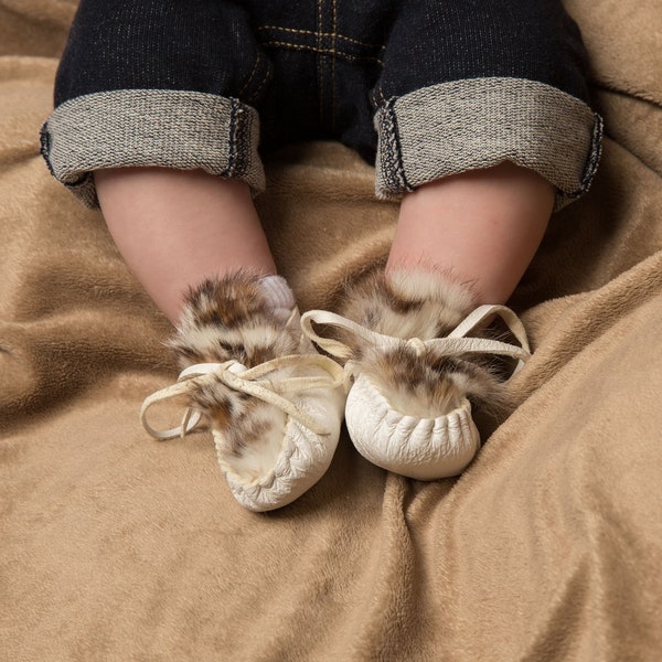Deerskin Leather Baby Moccasins, Leapard Rabbit Fur Infant Shoes,Newborn Booties, Toddler Slippers, Handmade Baby Shower Gift, Preemie Shoes