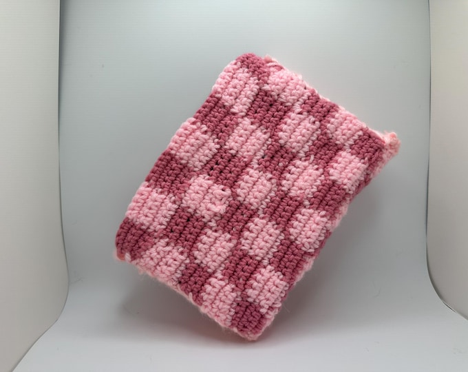Handmade Checkered Crocheted Book Cover: Acrylic Yarn