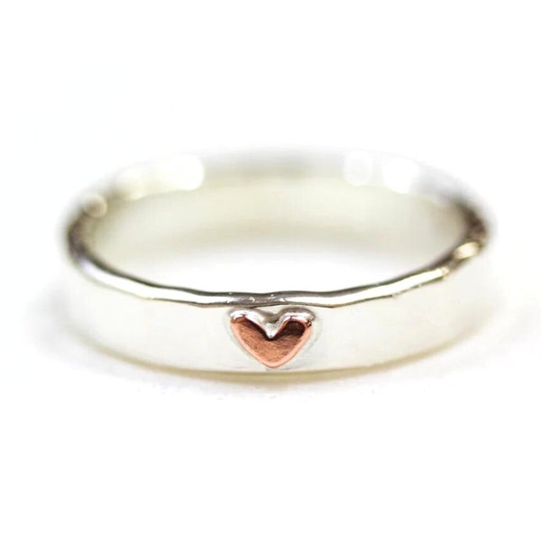 Heart Ring / Stacking Ring / Love Jewelry / Anniversary Gift / Wife Gift / Stackable Ring / Gifts for Her / Love Gifts / Gift for Her