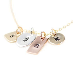 Initial Necklace / Personalized Gifts For Mom / Personalized Necklace / Charm Necklace / Mothers Day / Mothers Day Gift / Gift For Women