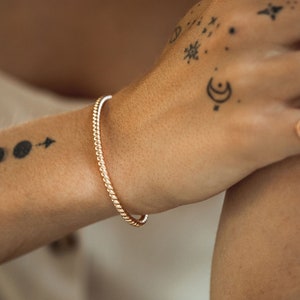 Twisted Bracelet / Sterling Silver Cuff Bracelet / Gold Cuff Bracelet / Stacking Bracelet / Gift for Her / Silver / Gold Cuff / Twist Cuff