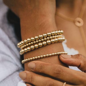 beaded bracelet / gold beaded bracelet / gold filled beaded bracelet / stretchy beaded bracelet / stacking bracelet / gold bracelet set
