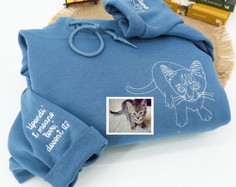 Embroidered Cat Portrait Sweatshirt – Custom Pet Outline, Cat Mom Gift