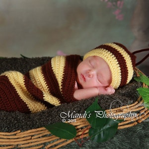 Cocoon and Hat Bumble Bee set newborn outfit, Halloween costume, photo prop, Baby Shower Gift, image 3