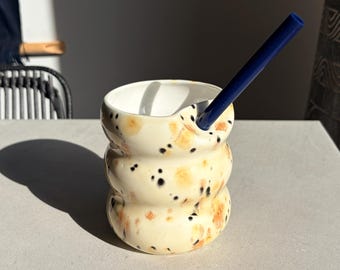 Porcelain Tumbler with Silicon Straw, 600mL Bubble Cup in Cheetah