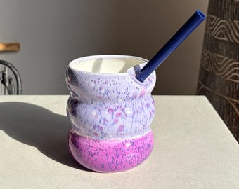 Porcelain Tumbler with Silicon Straw, 600mL Bubble Cup in Blueberry Smoothie