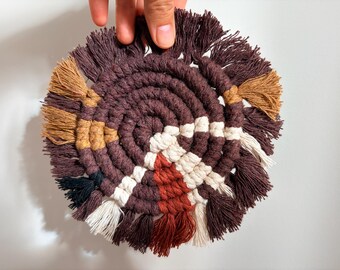 Posavasos de algodón macramé hechos a mano - Colección Dusty Plum, posavasos burdeos, decoración moderna bohemia para el hogar