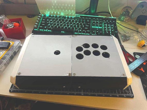 Fightstick 3D Printed Arcade Stick Case – 16” – Supports 14 Buttons – PLA Matte – Case Only