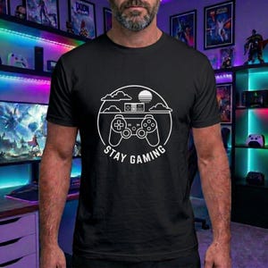 Stay Gaming retro controller T-Shirt | Vintage pixel game sunset