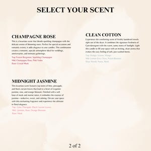 Pu&ograve; includere: Una pagina di descrizione del prodotto con il titolo "SELECT YOUR SCENT". La pagina elenca tre opzioni di fragranza: Champagne Rose, Clean Cotton e Midnight Jasmine. Ogni descrizione della fragranza include note di testa, cuore e fondo.