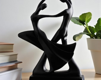 Dancing Couple Resin Statue | Nordic Romantic Art | Work Table & Office Decor