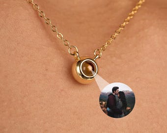 Projection Necklace, Custom Photo Necklace, Personalized Picture Pendant, Gift for Her, Anniversary Gift, Gift for Mom, Meaningful Jewelry