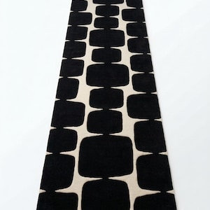 Black ivory Geometric Tufted Wool Runner Rug, Modern Mid Century Abstract Hallway Carpet for Entryway & Bedroom
