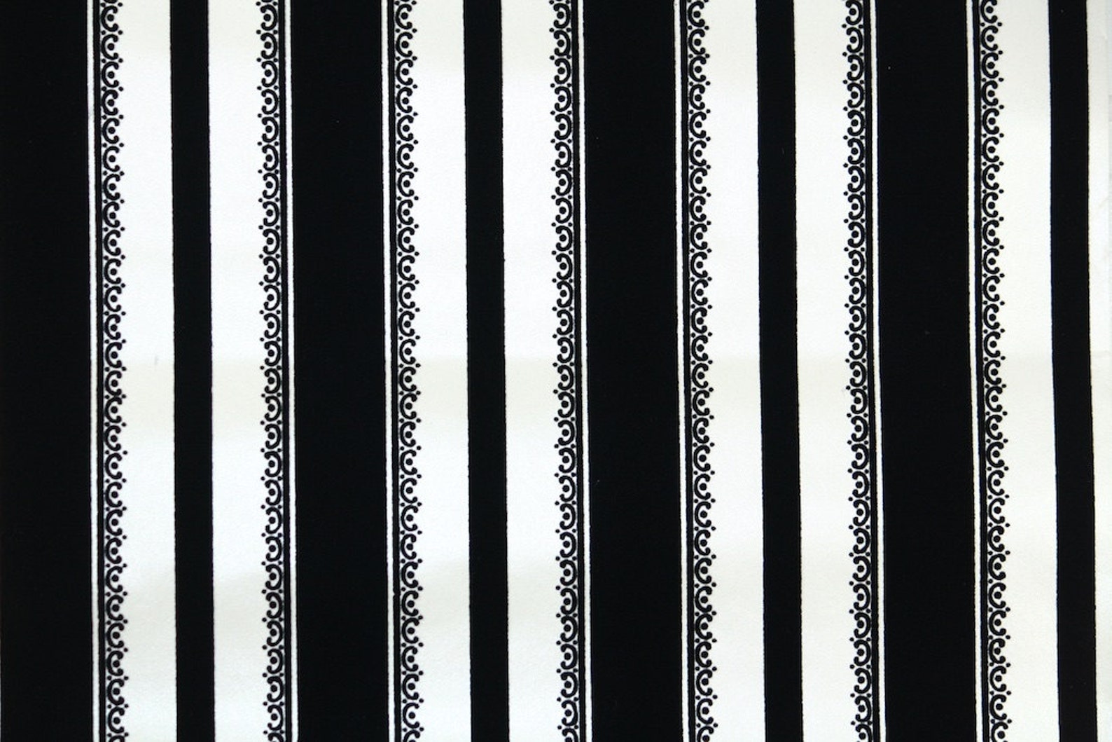 Retro Flock Wallpaper by the Yard 70s Vintage Flock Wallpaper Etsy