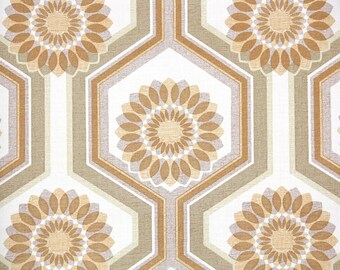 Retro Wallpaper by the Yard 70s Vintage Wallpaper – 1970s Pale Yellow Roses in Victorian Style Damask Design