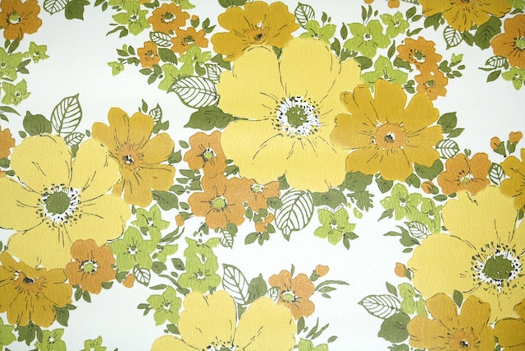 1970s Vintage Wallpaper by the Yard - Yellow Gold and Green Flowers on ...