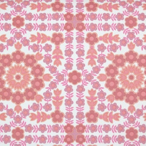 Retro Wallpaper by the Yard 70s Vintage Wallpaper 1970s Pink and Coral Geometric Floral on White image 1