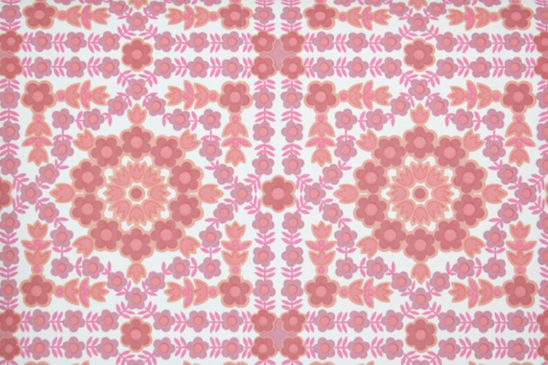 Retro Wallpaper by the Yard 70s Vintage Wallpaper 1970s Pink and Coral Geometric Floral on White image 1