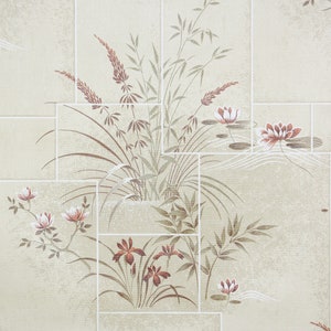 Papier peint rétro par mètre papier peint vintage des années 70 - papier peint fantaisie des années 1970 pour la salle de bain avec des nénuphars sur du carrelage en beige