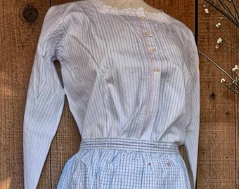 Camicetta vittoriana vintage in cotone bianco con righe blu | Ricamo inglese | Monogramma AG | Camicetta romantica edoardiana | Cottagecore