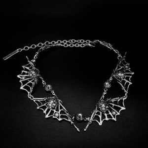 Dark Web Collar. Spiderweb necklace. Spiderweb collar. Spiderweb jewelry.