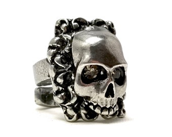 Square Filigree Skull Ring. Skull Jewelry