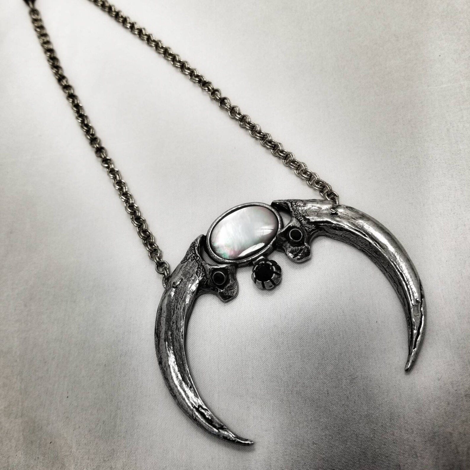 Crescent City Harpy Sighting?  Experts Weigh In - on4c9gw