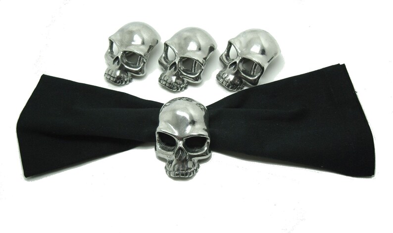 Skull Napkin Rings image 1