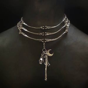 Vivienne westwood necklace bone - Etsy Portugal