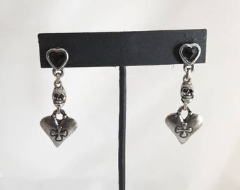 Skull & Heart earrings. Skull Earrings. Post Earrings. Skulls