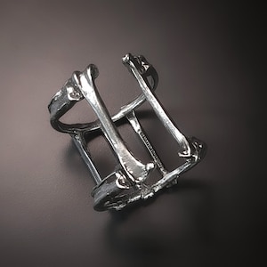 アクセサリー Sterling Silver Large Bone Cuff Vintage Elsa Peretti®:Large Bone Cuff in Sterling Silver | Tiffany