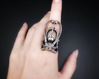 Nouveau Hummingbird Ring. Hummingbird Skull Ring.