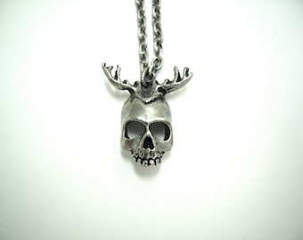 Skull Antlers Necklace