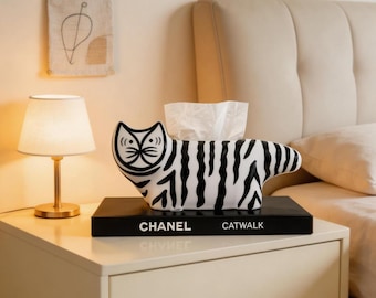 Caja de pañuelos personalizada con diseño de gato de cara plana a rayas blancas y negras - Decoración para el hogar con grabado personalizado de gato de dibujos animados
