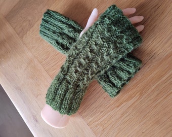 Green Wristwarmers Fingerless Gloves