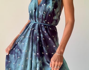 Abito in seta tie-dye, abito boho con scollo all'americana, abito estivo per eventi, abito da invitata a un matrimonio, prendisole taglia unica, abito lungo ricamato per le vacanze al mare