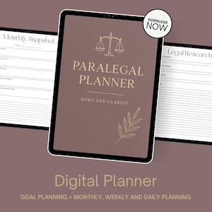 Könnte beinhalten: Ein digitaler Paralegal-Planer auf einem Tablet. Das Cover ist braun mit goldfarbenem Text "PARALEGAL PLANNER", einem Waage-Symbol und einem Blattdesign. Der Text "KOKO AND CLARITY" ist ebenfalls sichtbar. Der Text "Digital Planner" ist ebenfalls sichtbar.