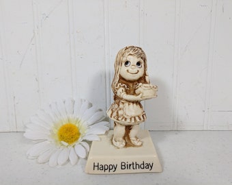 Happy Birthday Girl Figurine Sillisculpts Statue #9044 R. & W. Berries Co.'s  Happy Birthday Cake Plastic Figure with Cook Books Stack Seat