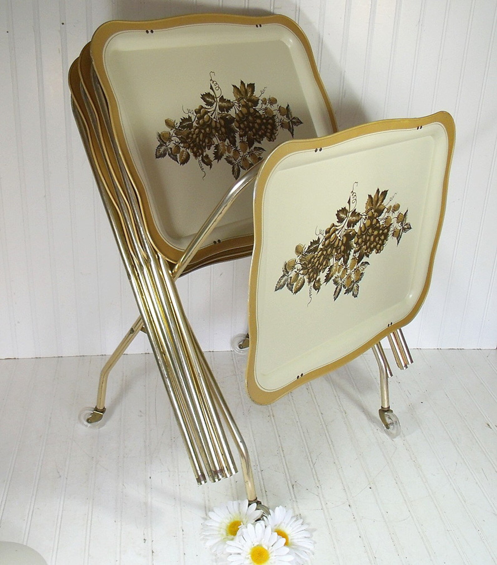 Vintage Harvest Gold Trim Metal Folding Tray Tables Set of 4 Etsy