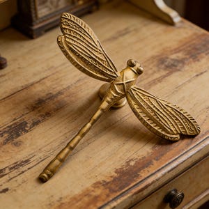 Gold Libelle Messing Schrankknöpfe, Vintage Möbelknäufe, Housewarming Geschenk (66 x 77 mm)