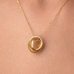 Interlocking Rings Necklace, Dainty Eternal Circles Pendant, Minimalist Friendship Jewellery
